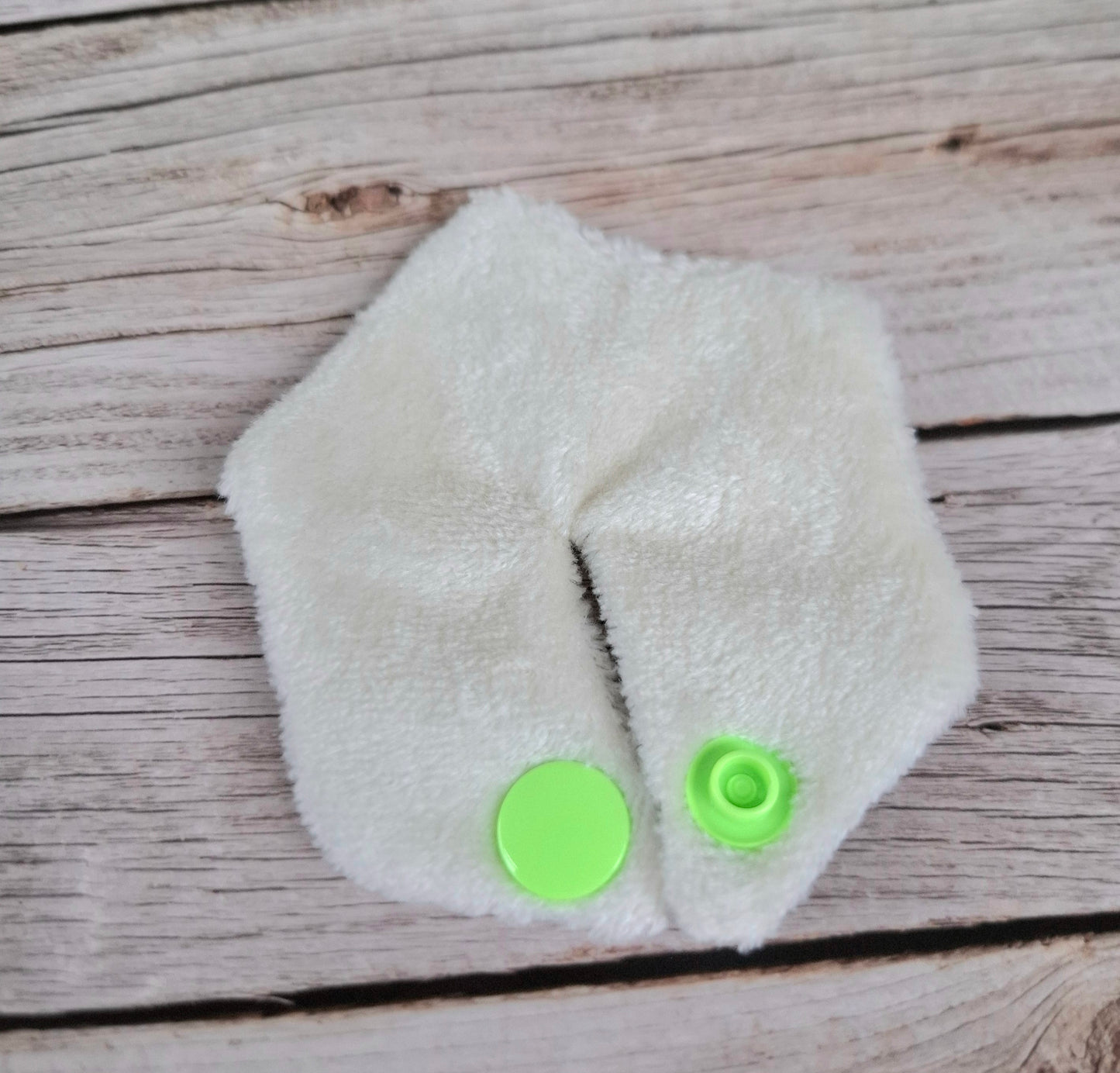 G Tube Pad - Grey and Spots