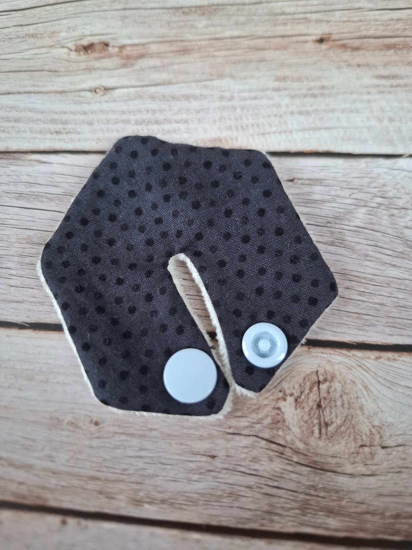 G Tube Pad - Grey and Spots